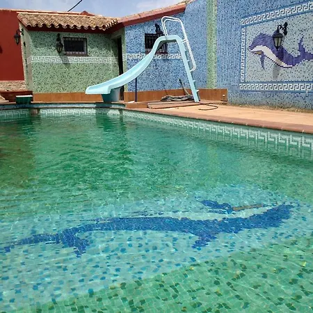 Konukevi Higos Chumbos, Compartido