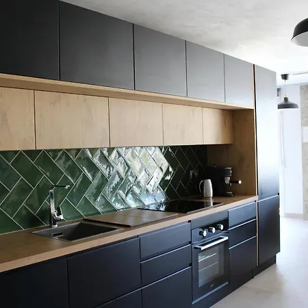 Loft Apartment *