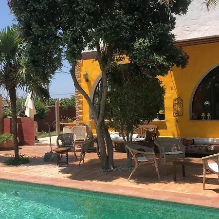 Higos Chumbos, Compartido Konukevi Chiclana de la Frontera
