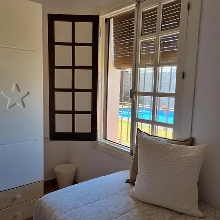 Vakantiehuis Casa La Buganvilla, Piscina Privada Y Barbacoa Chiclana de la Frontera