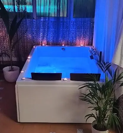 Casa, Piscina, Jacuzzi, Garaje, Barbacoa. Сasa de vacaciones *