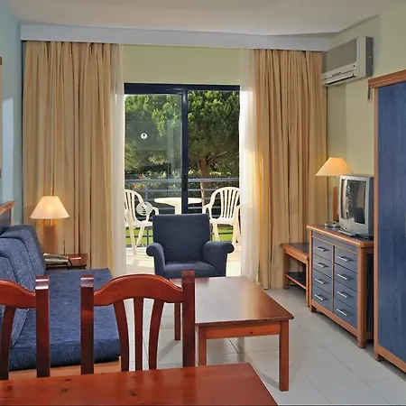 Aparthotel Sol Sancti Petri 3*