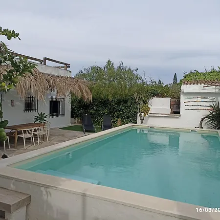 Casa, Piscina, Jacuzzi, Garaje, Barbacoa. * Chiclana de la Frontera
