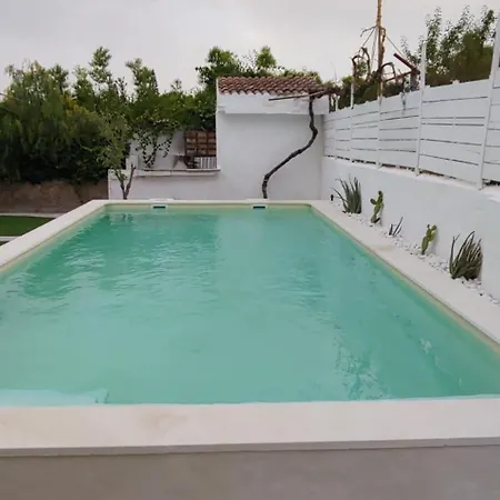 Сasa de vacaciones Casa, Piscina, Jacuzzi, Garaje, Barbacoa.