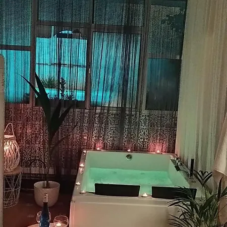 Сasa de vacaciones Casa, Piscina, Jacuzzi, Garaje, Barbacoa.