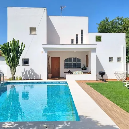 Tranquilidad Y Relax, Privado Piscina Jardin Bbq, Villa