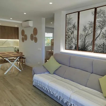 Modern Front By Chiclana Dreams Apartment