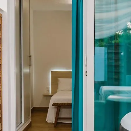 Apartment La Calita Escondida - Jacuzzi Y Cocina En Terraza Privada - Piscina Y Parking Gratis Chiclana de la Frontera