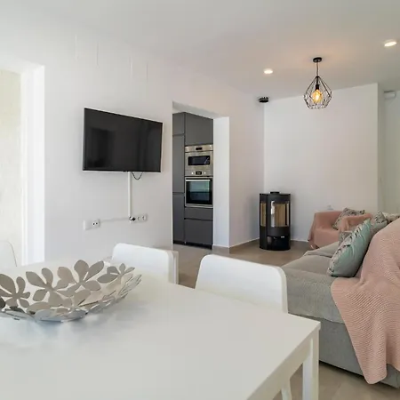 Holiday home Stunning In Chiclana De La Fronter