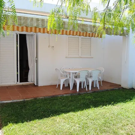 Apto En Residencial El Bosque * 奇克拉纳－德拉弗龙特拉
