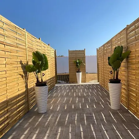 La Palapa: Seaside Getaway With Private Pools * Chiclana de la Frontera