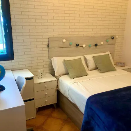 Gatu Premium Lurberri Piscina Privada, 4 Dormitorios, 2 Banos, Parking , Jardines, 