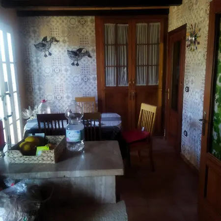 Chalet Con Encanto Y Piscina *