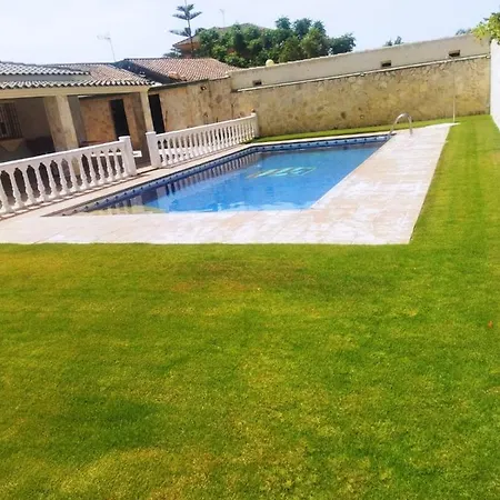 Villa Chalet Con Encanto Y Piscina