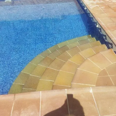 Chalet Con Encanto Y Piscina *