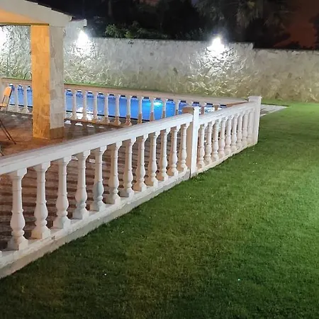 Villa Chalet Con Encanto Y Piscina *