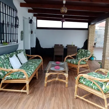Holiday home Rojas & Mar Con Piscina Salina *