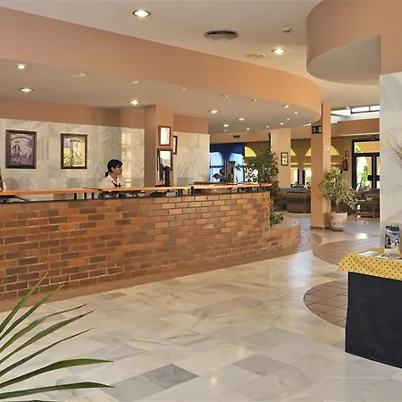索尔桑克蒂佩特里公寓式酒店 公寓式酒店 3*