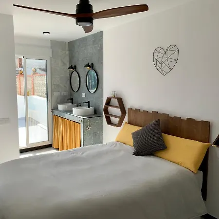 Atico Terrazas Con Parking Chiclana Apartment