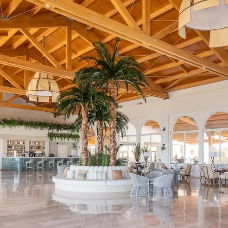 Ilunion Sancti Petri Apart Otel