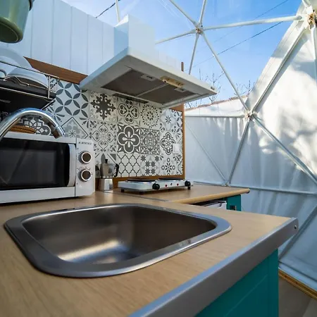 Сasa de vacaciones Adama Glamping *