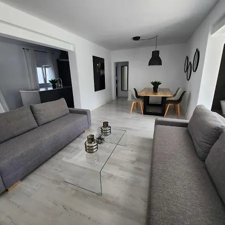 Yoli 26 Con Piscina Y Jardin Cerca De La Playa Holiday home *
