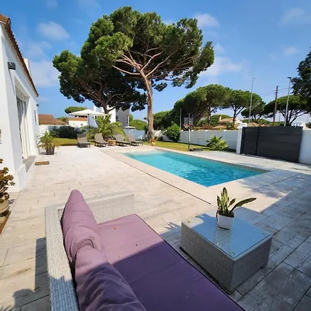 Yoli 26 Con Piscina Y Jardin Cerca De La Playa