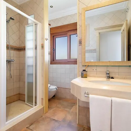 Villa Carolina House *