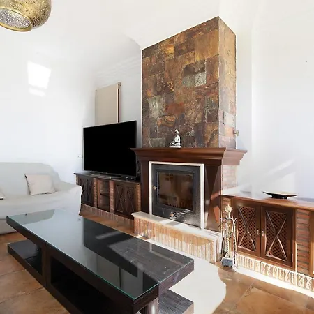 Villa Carolina House *
