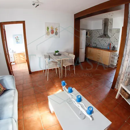 La Rana, En Urbanizacion Con Piscina Comunitaria Chalet