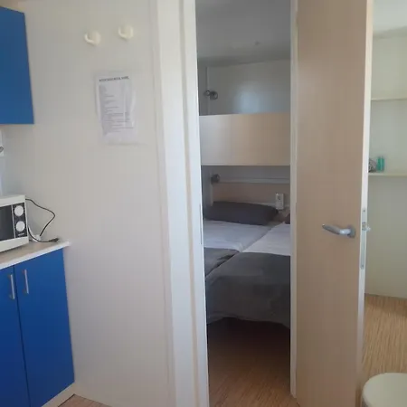 Casita Mh Acogedora 6 Con Jacuzzy Holiday home Chiclana de la Frontera
