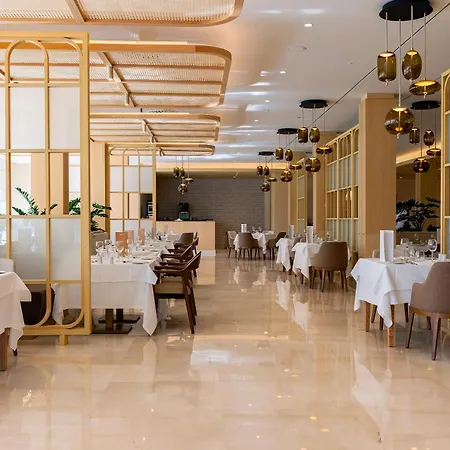 Hipotels Barrosa Palace & 5*