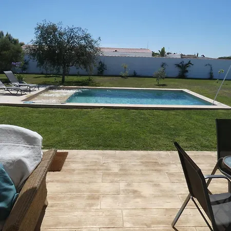 Olivia Con Piscina Y Jardin Сasa de vacaciones *