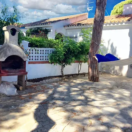 Charming House + + Garden * Chiclana de la Frontera