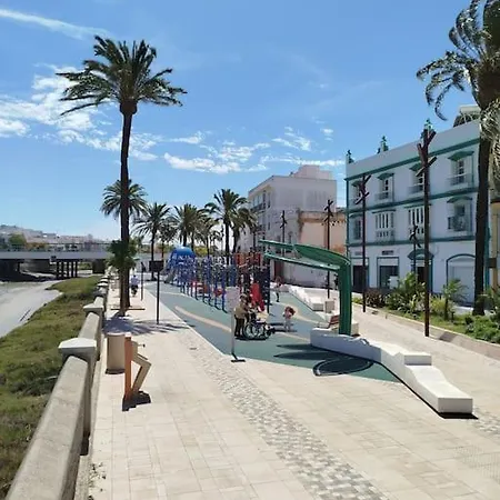 Apartamento En Chiclana Centro, Wi-fi En Alameda Del Rio