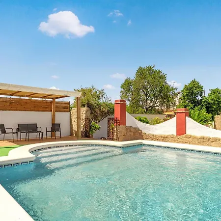 Stunning In Chiclana De La Fronter With Wifi Holiday home