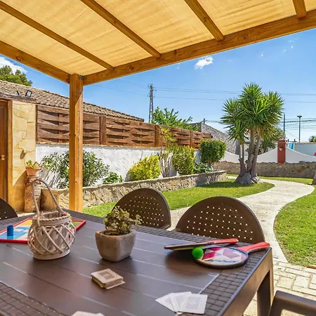 Holiday home Stunning In Chiclana De La Fronter With Wifi *
