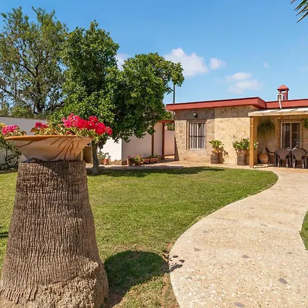 Stunning In Chiclana De La Fronter With Wifi Chiclana de la Frontera