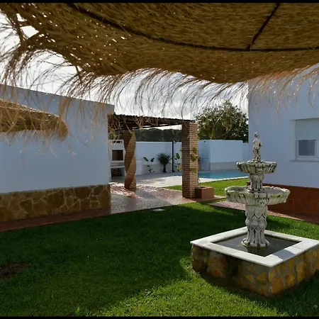 Villa Luna Novo Santi Petri