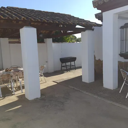 Mucho Arte Muy Cerca Del Mar Con Piscina Privada Сasa de vacaciones
