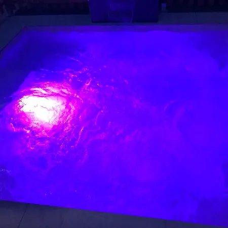 Vivienda Con Piscina Jacuzzi Apartment