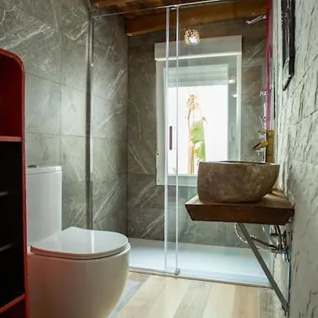 Tailan Con Piscina Y Jacuzzi Privado *