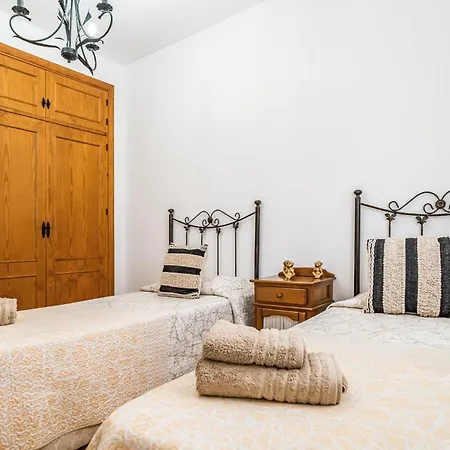 Holiday home Cozy In Chiclana De La Fronter With Wifi
