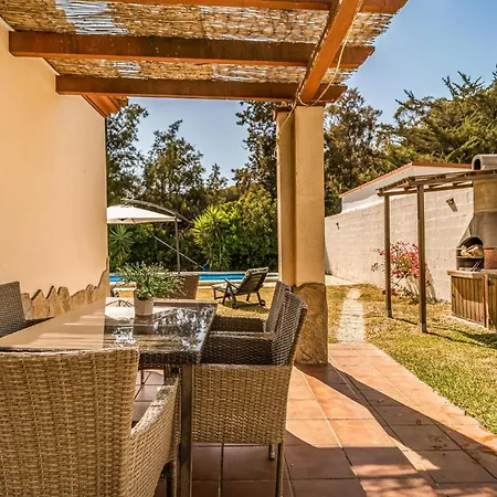 Cozy In Chiclana De La Fronter With Wifi