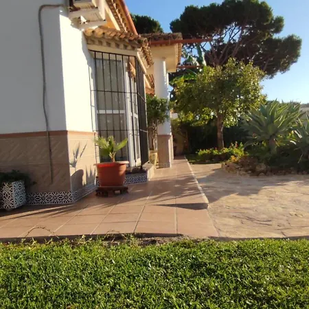 House Near Tennis Club La Barrosa Holiday home Chiclana de la Frontera