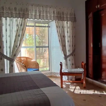 House Near Tennis Club La Barrosa Holiday home *