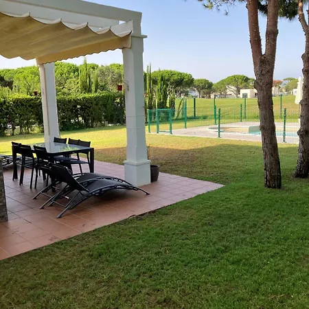 Con Piscina En Novo Sancti Petri *