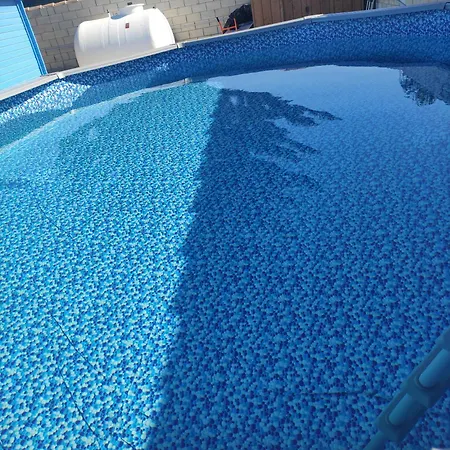 Casita De Madera Azul