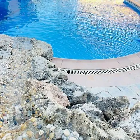 La Almadraba Villa *