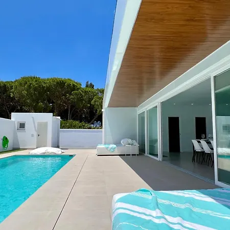 El Eden Ii Chalet
